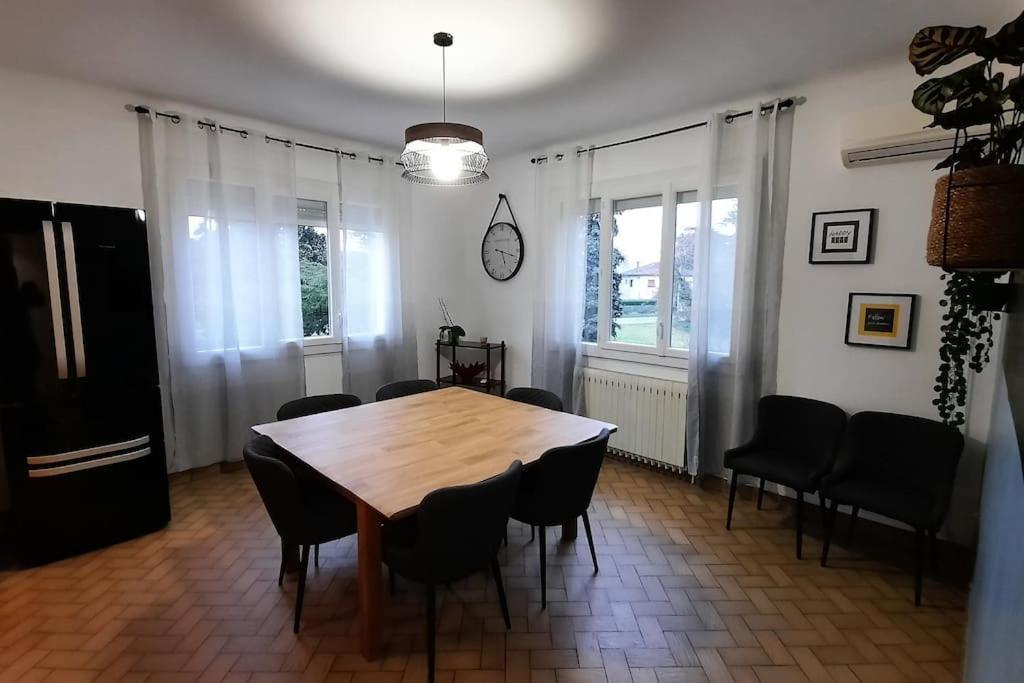 La Maison De Lili Colayrac-Saint-Cirq Esterno foto